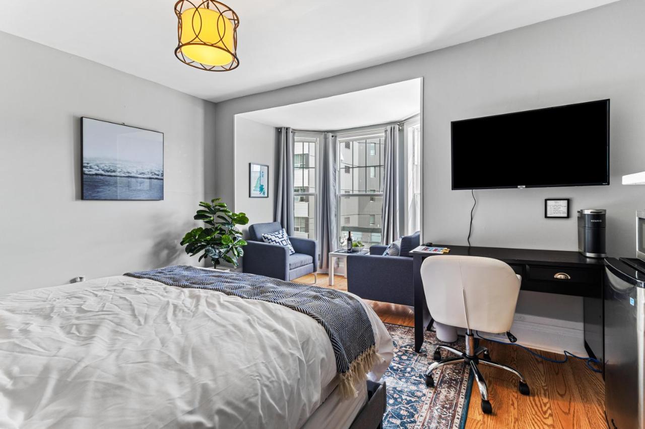 Mckay Manor On Duckworth Hotel St. John's Bagian luar foto