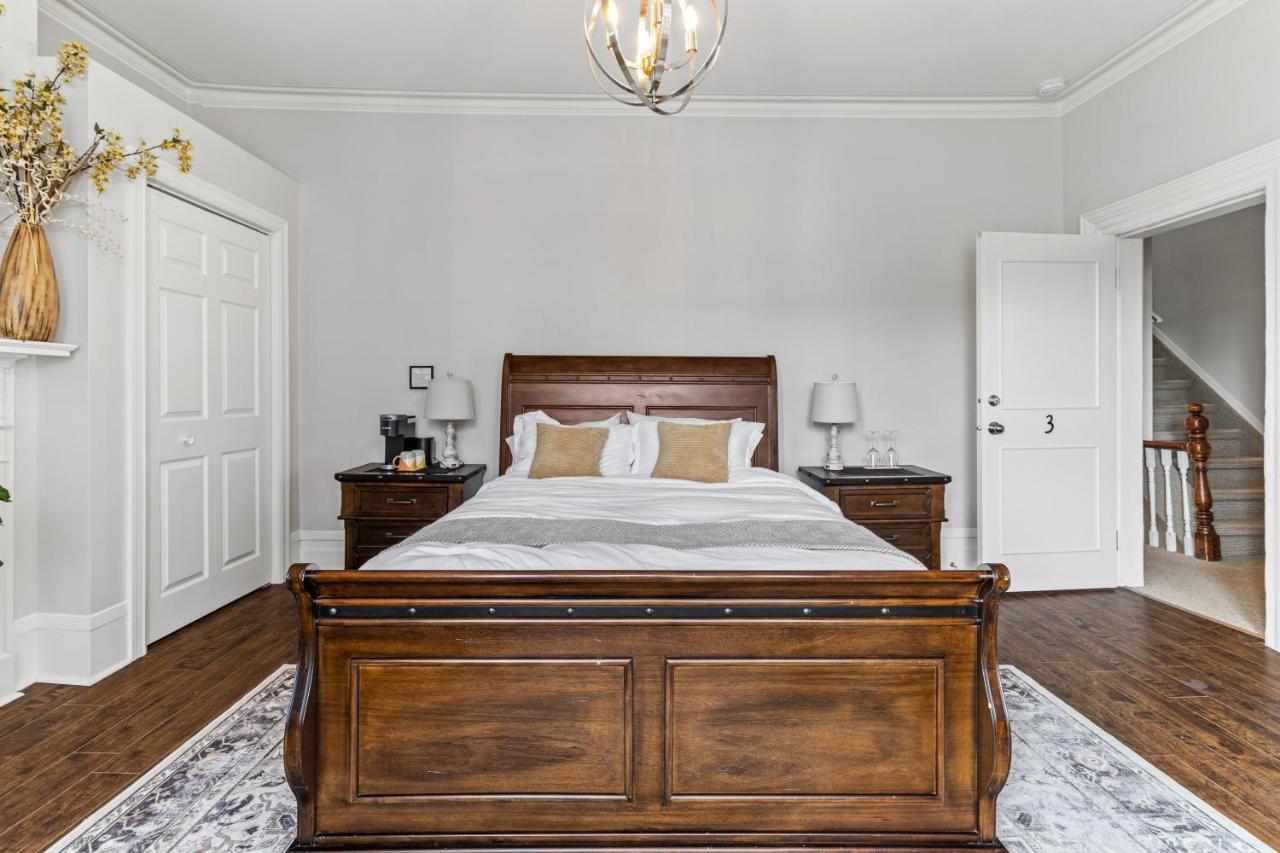 Mckay Manor On Duckworth Hotel St. John's Bagian luar foto