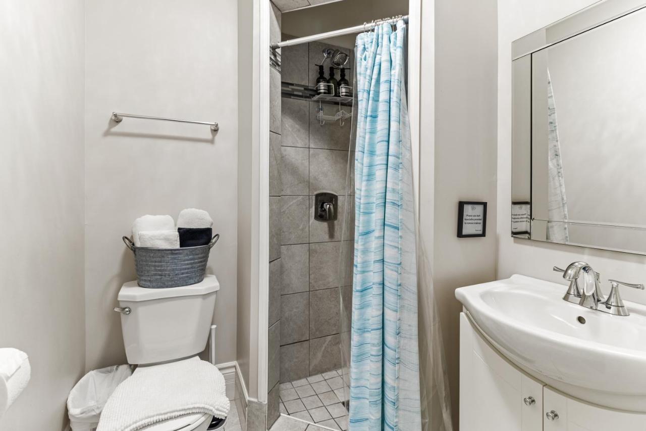 Mckay Manor On Duckworth Hotel St. John's Bagian luar foto