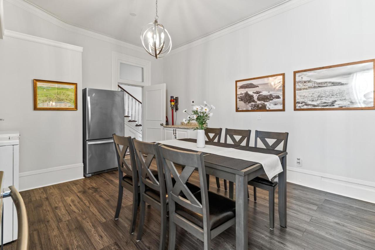 Mckay Manor On Duckworth Hotel St. John's Bagian luar foto